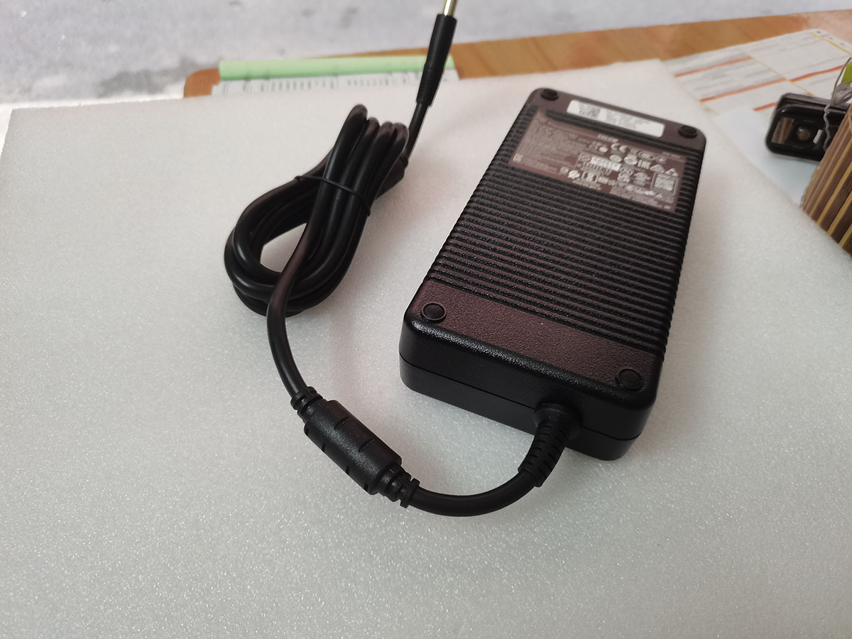 NEW Genuine 330W 19.5V 16.92A  - Pc Gaming Dell Alienware ulasan dan harga